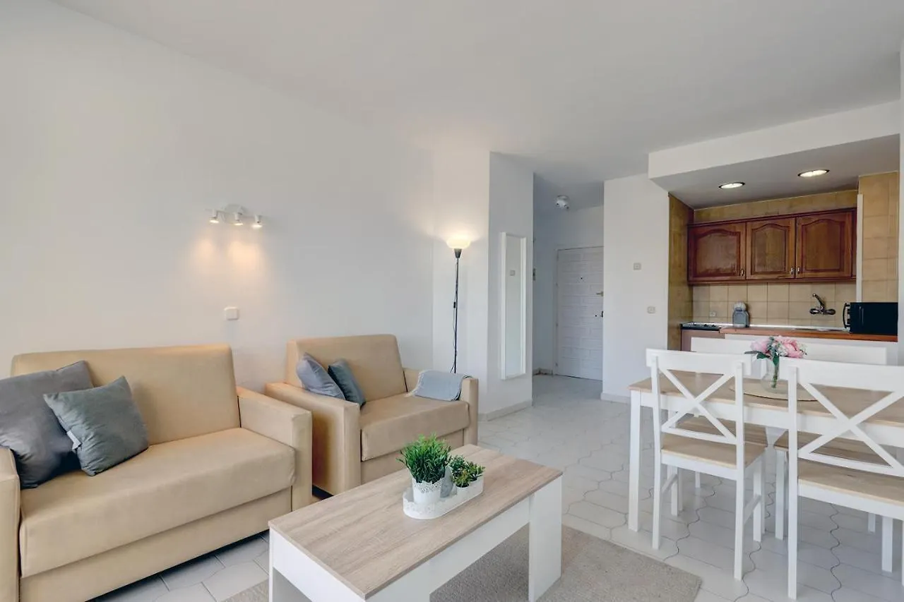095 - Bright & Comfortable Holiday Apartment With Water Park & Sea Views Benalmadena 0*,  Spain