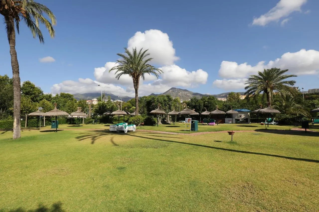 095 - Bright & Comfortable Holiday Apartment With Water Park & Sea Views Benalmadena Spain