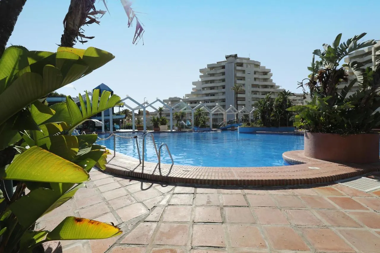 095 - Bright & Comfortable Holiday Apartment With Water Park & Sea Views Benalmadena 0*,